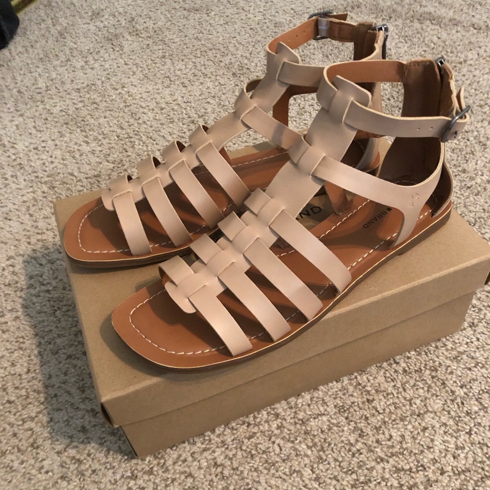 Lucy brand gladiator sandals